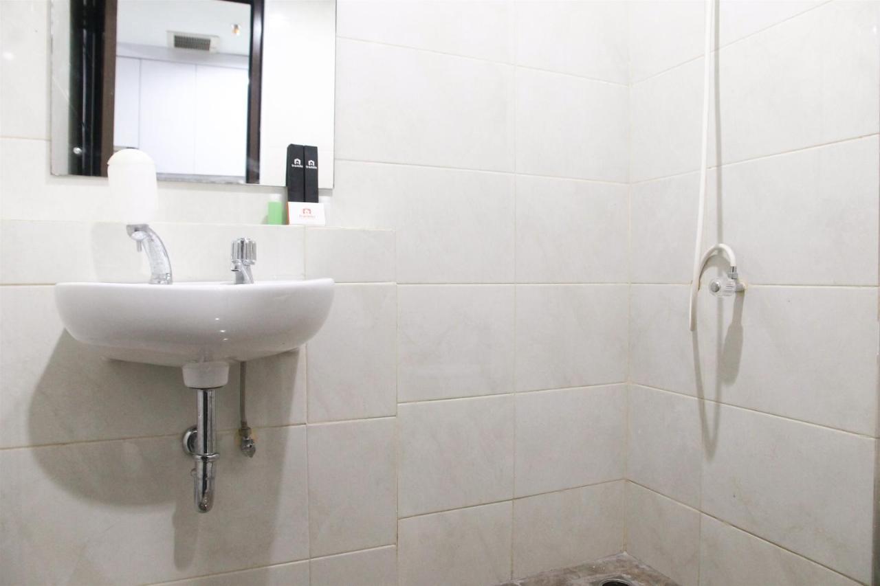 Comfortable Studio Apartment Grand Dhika City By Travelio 베카시 외부 사진
